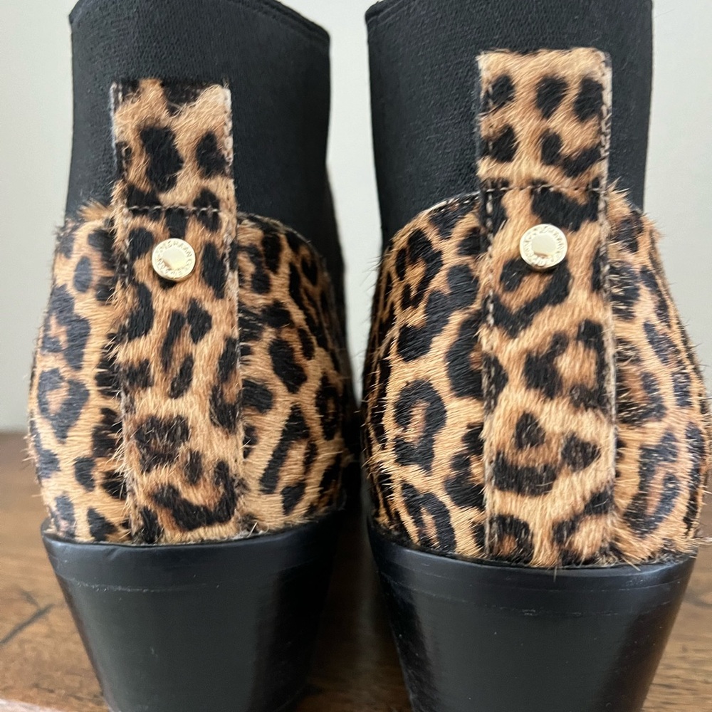 Cole Haan Women’s Grand Series Gia Calf Hair Leopard Chelsea Booties Size 8